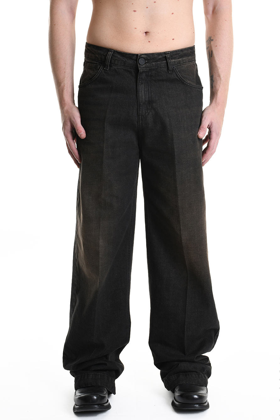 Джинсы свободного кроя из хлопка с напылением и шлифовкой LH