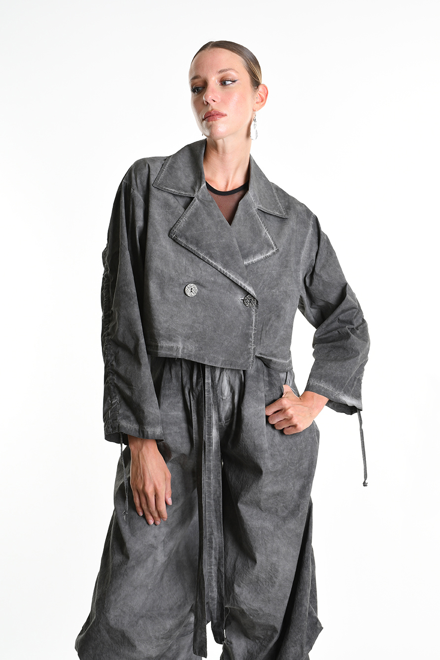 Укороченный жакет из хлопкового габардина с кулисками в рукавах LH