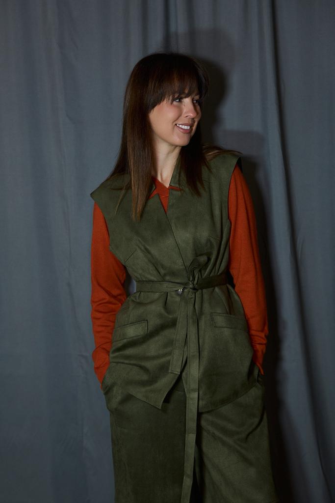 Жилет хаки из экозамши