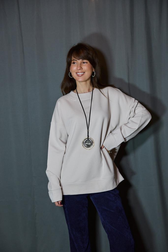 Свитшот холодный беж  оверсайз