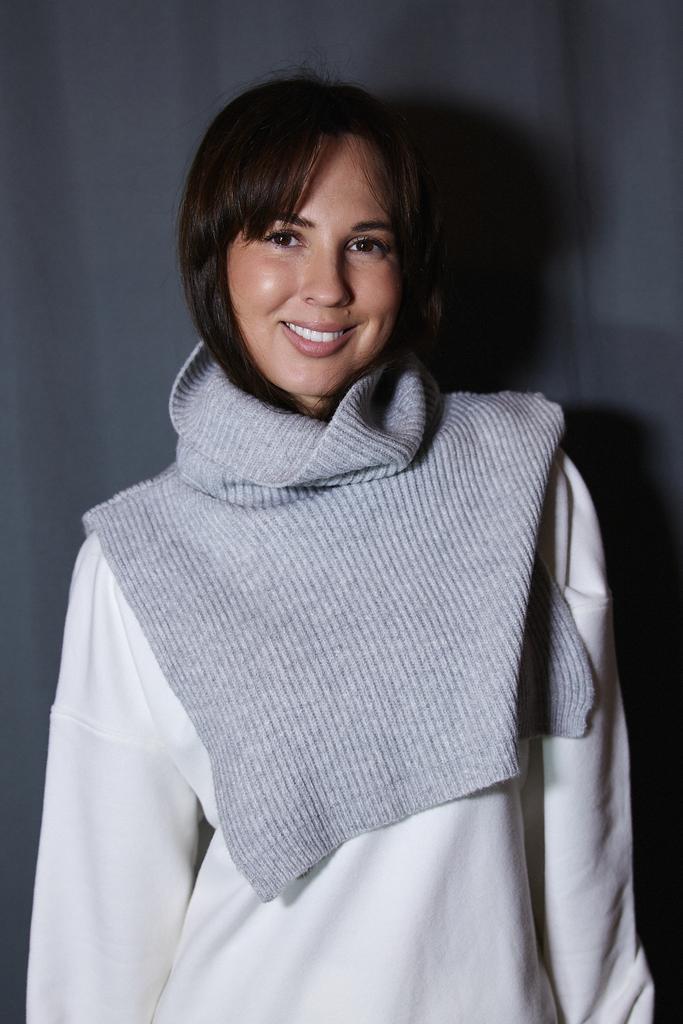 Вязаный воротник снуд