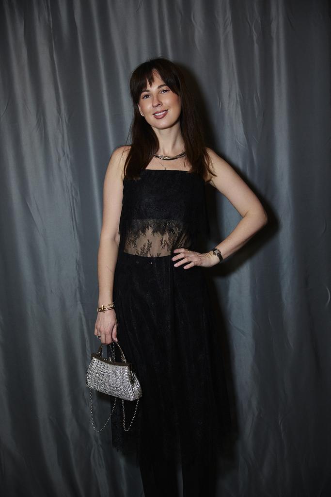 Топ длинный  чёрный  кружевной