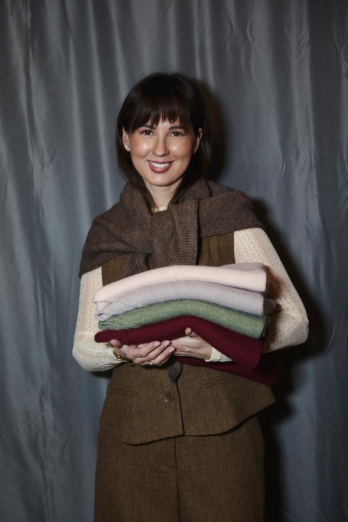 Косынки из шерсти большие