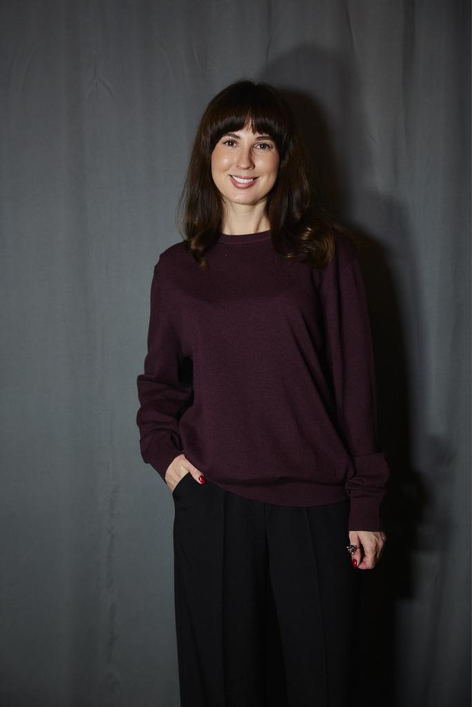 Свитшот бордового цвета  из  мужской коллекции