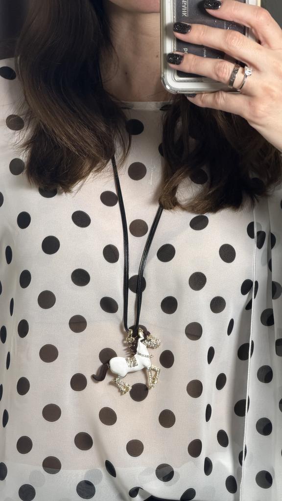 Украшение с лошадкой на каучуке