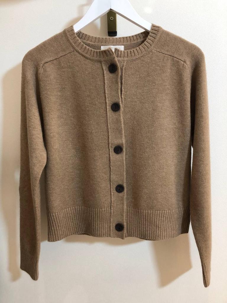 Бежевый кардиган из вискозы оверсайз