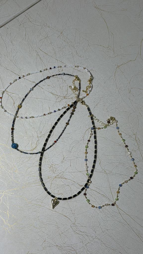 Украшение  чокер из бисера