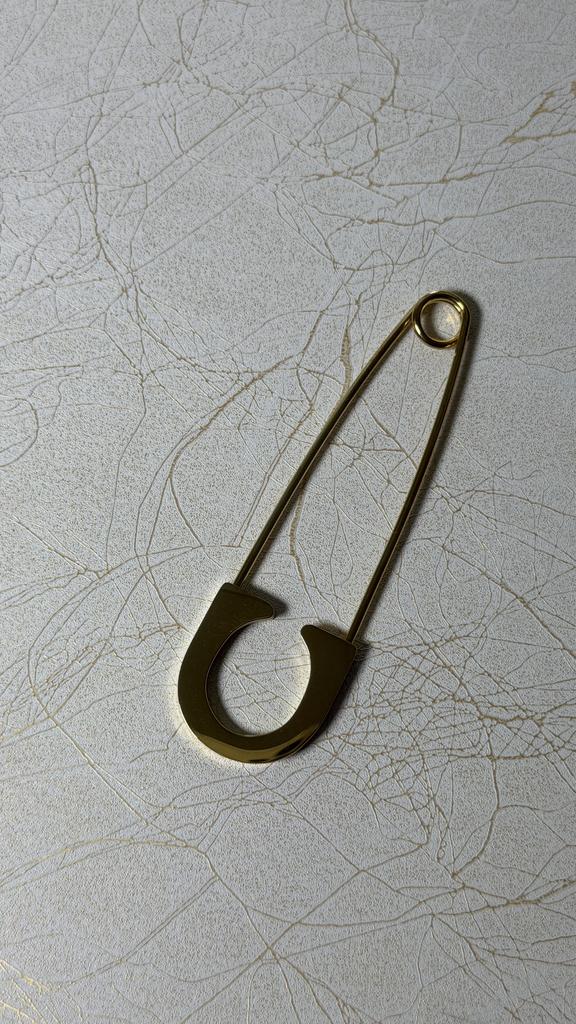 Брошь булавка