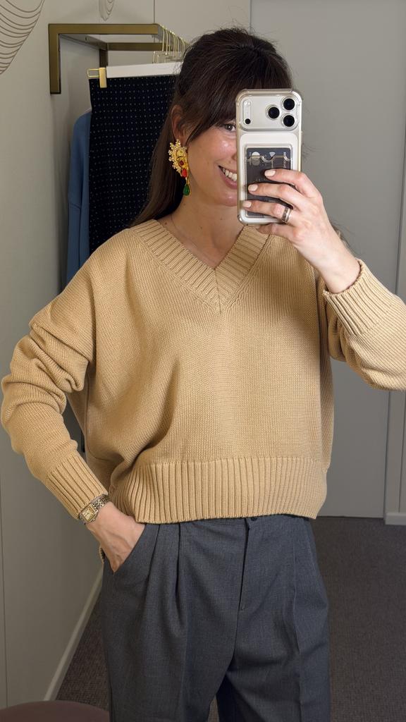 Джемпер из хлопка с вырезом беж