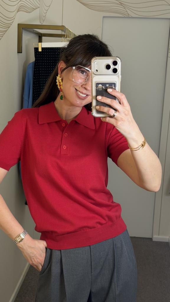 Футболка-поло  из трикотажа красная