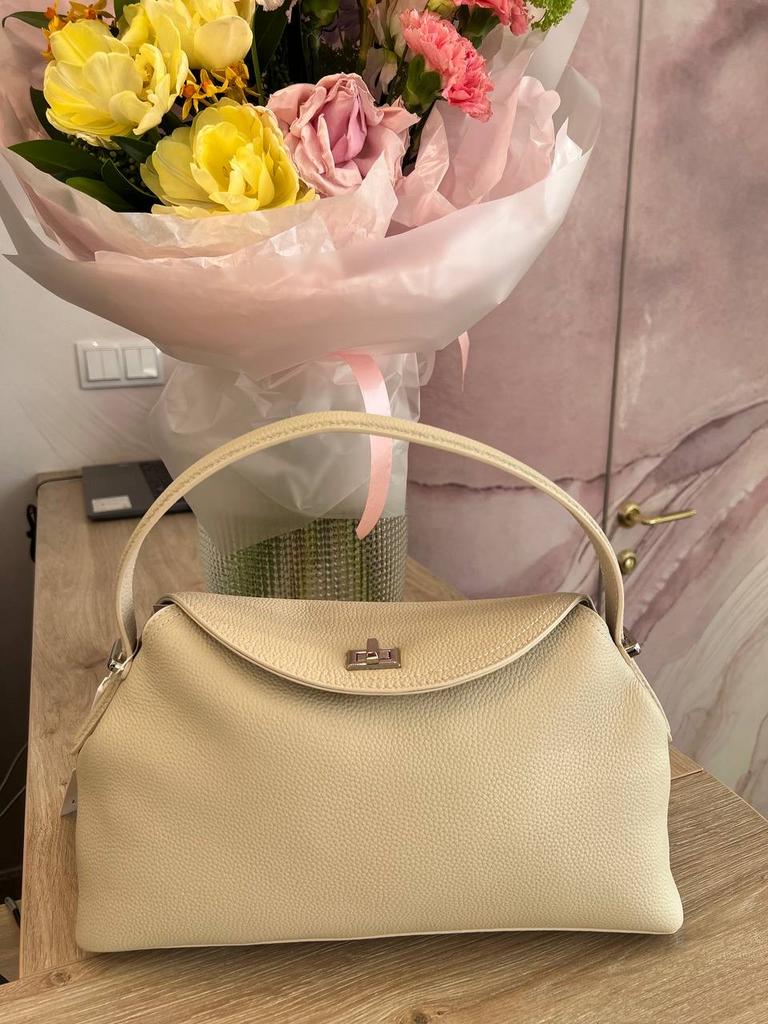 Сумка молочная  из натуральной кожи