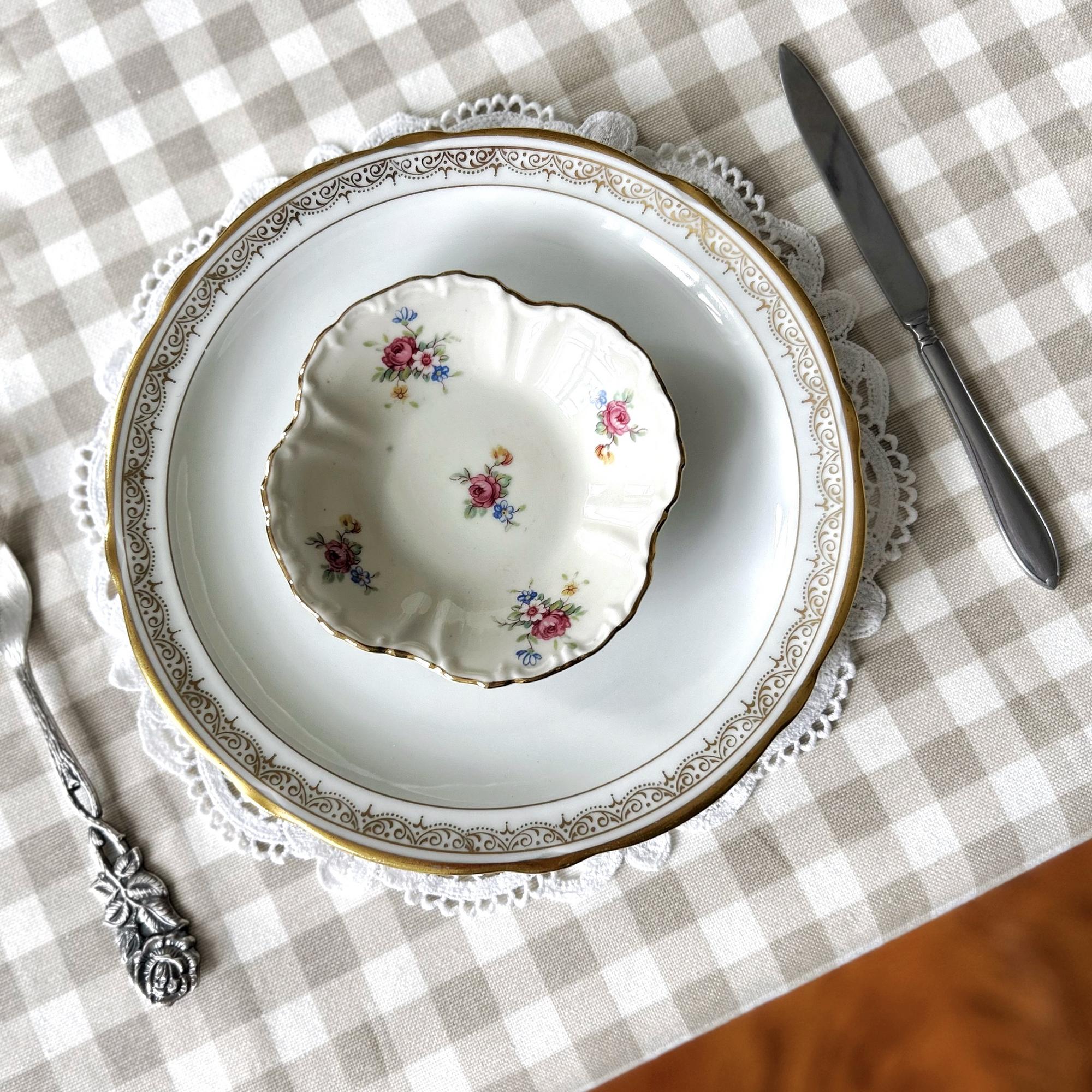 Миниатюрная розетка Edelstein