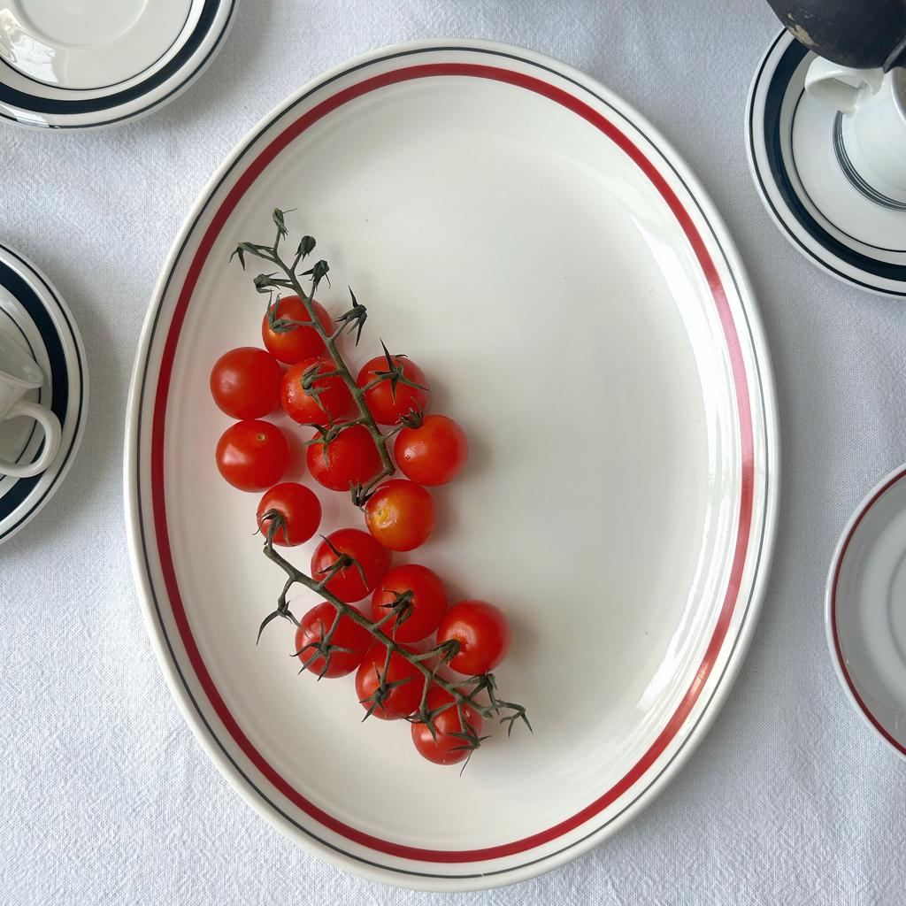 Овальное блюдо, Англия