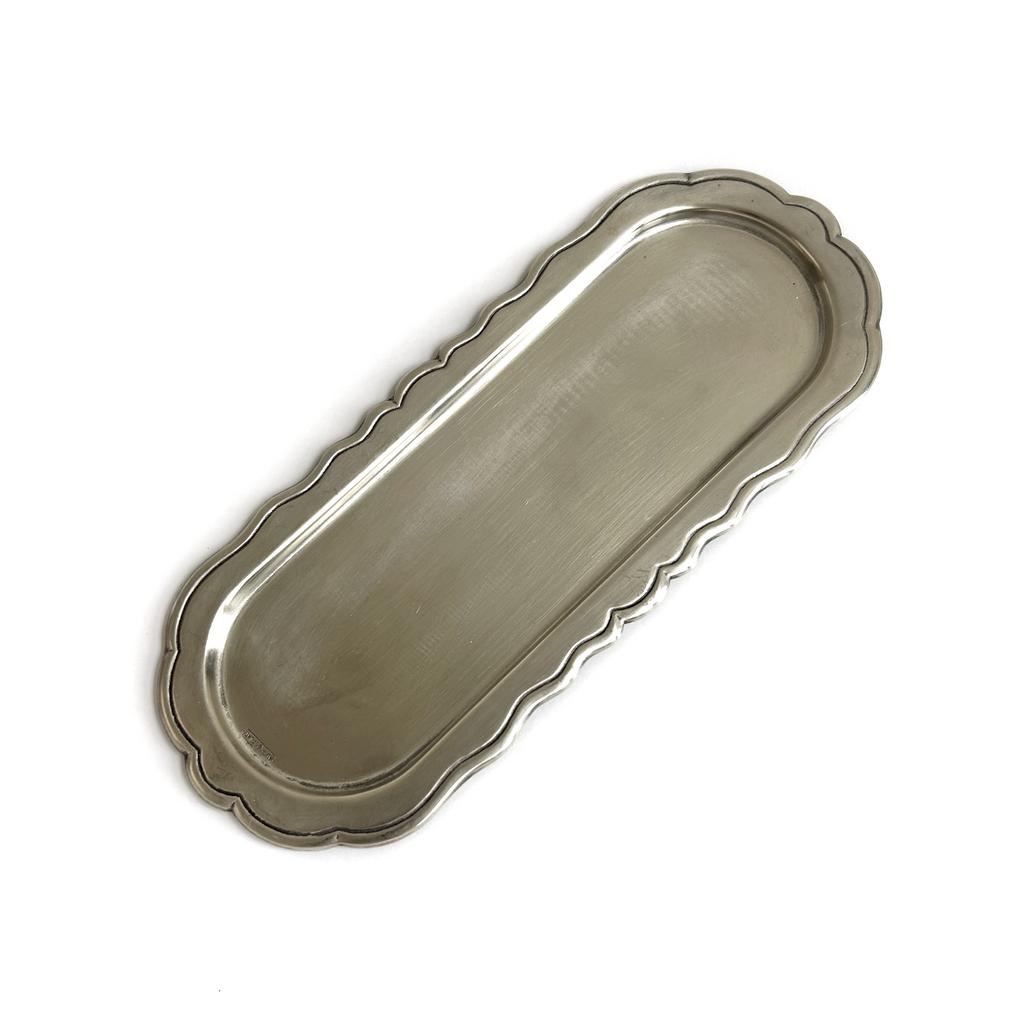 Лаконичный поднос вытянутой формы, Испания