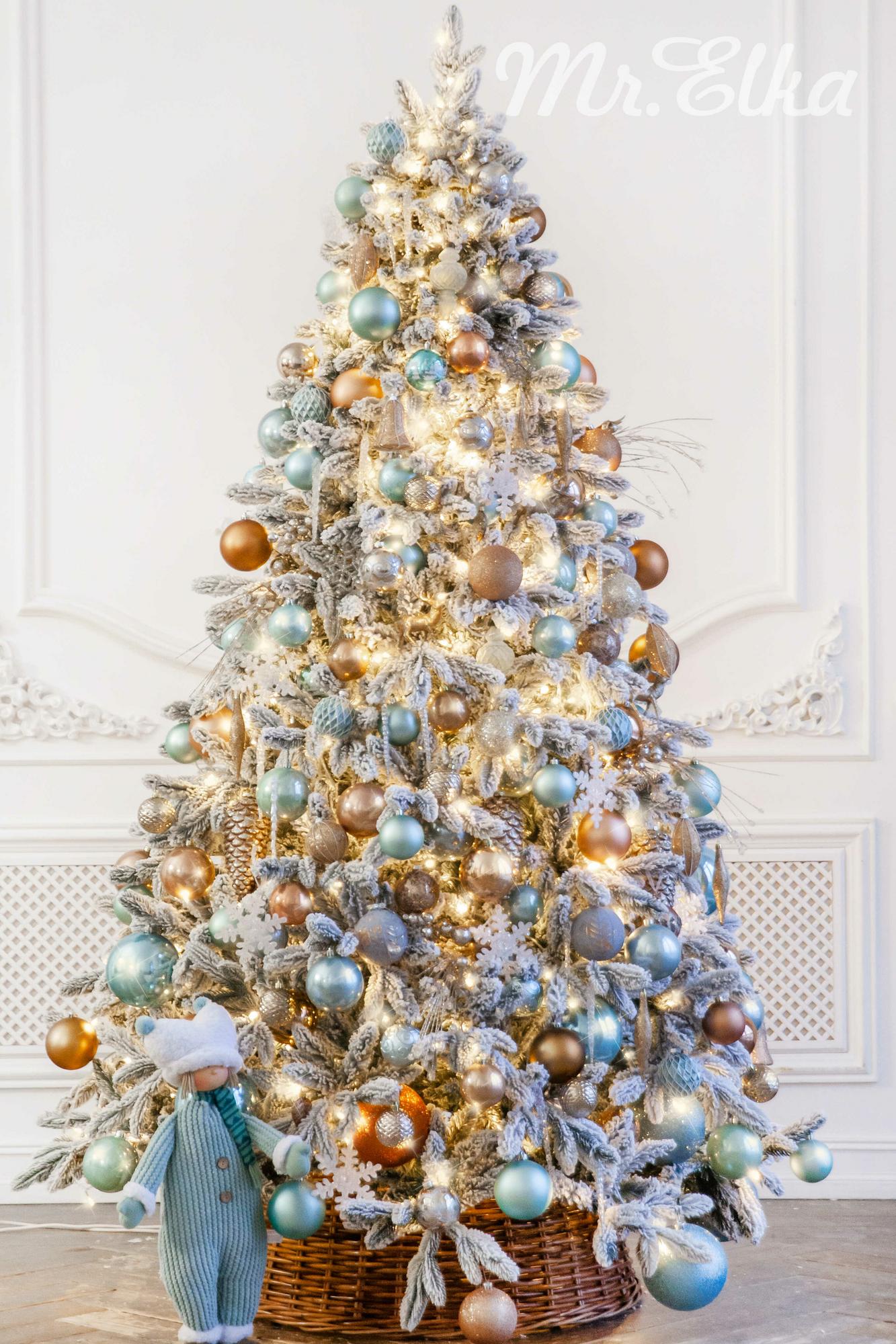 Ёлка "Сладкий декабрь"