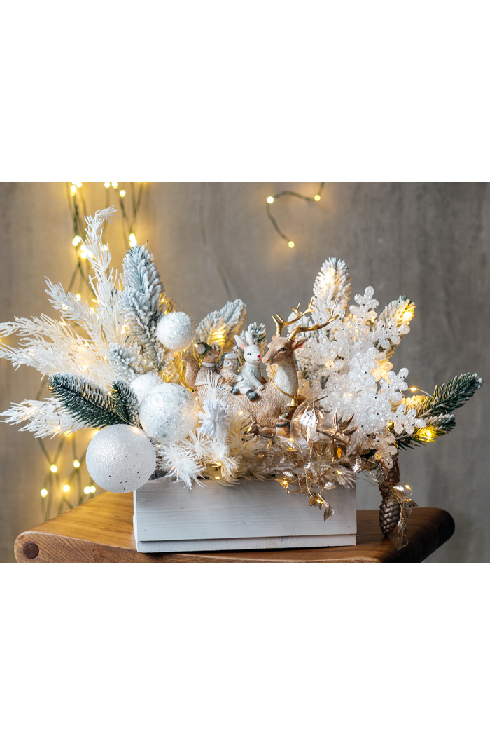 Композиция "Сказки снежного леса"