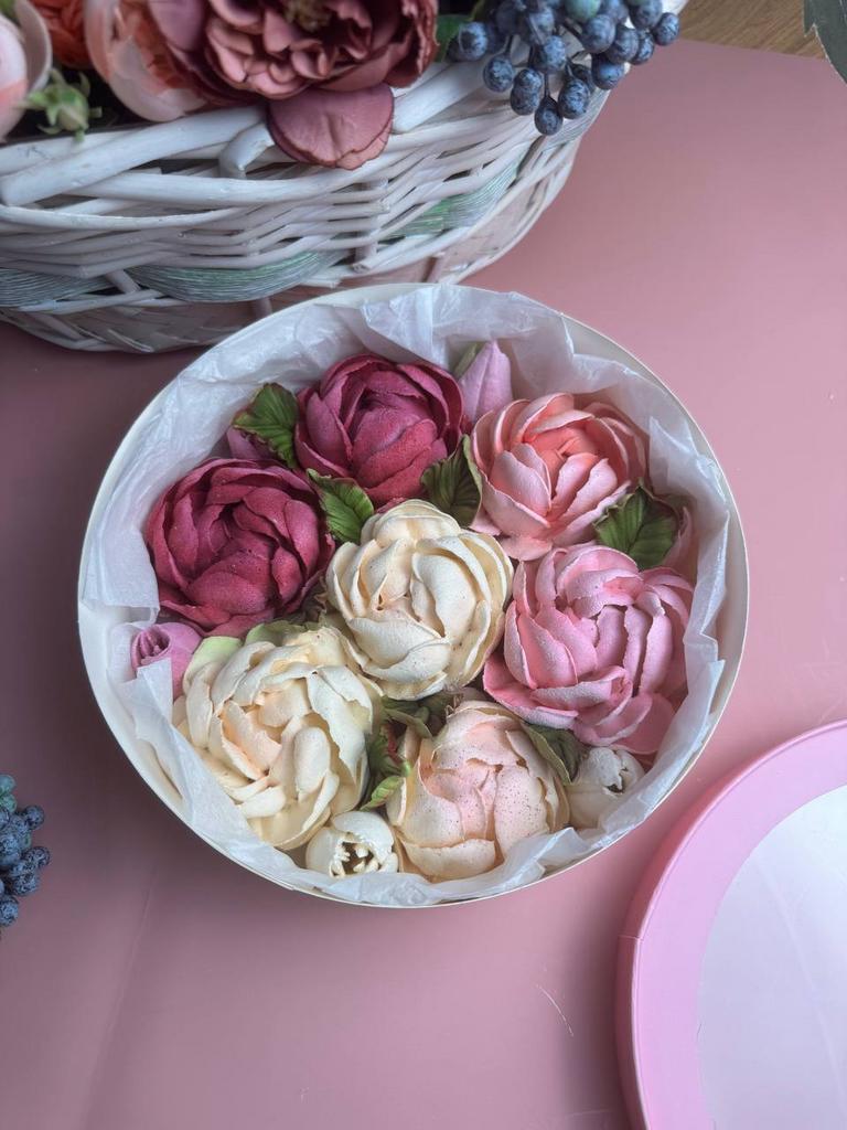 ХИТ. Шляпная коробка D20 пионы три вкуса