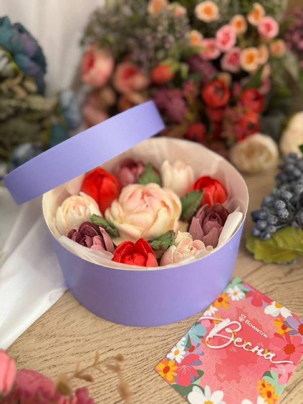 шляпа пион с тюльпанами d16