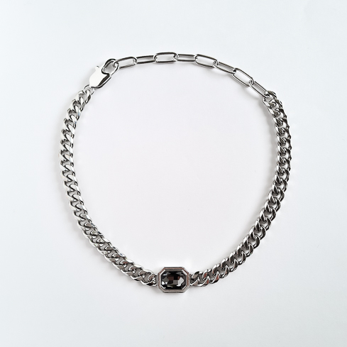 Чокер-цепь серебристый с кристаллом в графитовом оттенке