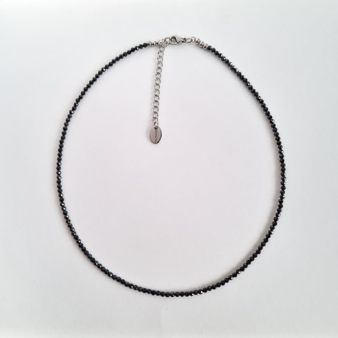 Чокер ELINICE из графитовой шпинели