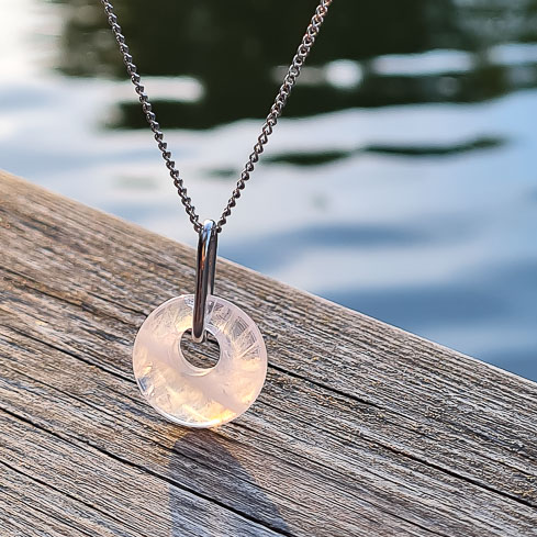 Кулон ELINICE розовый кварц