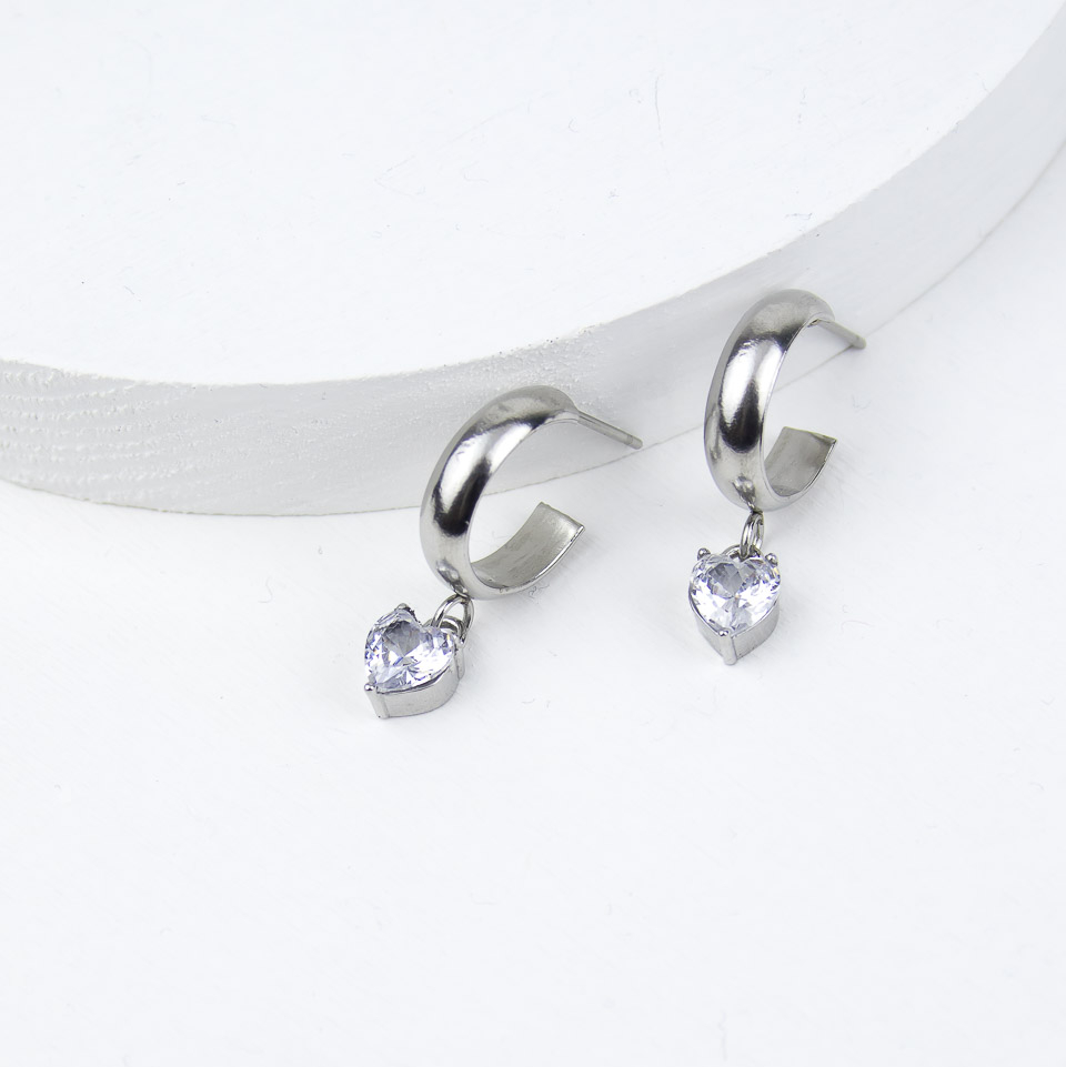 Серьги ELINICE серебристые с подвесным кристаллом сердечком