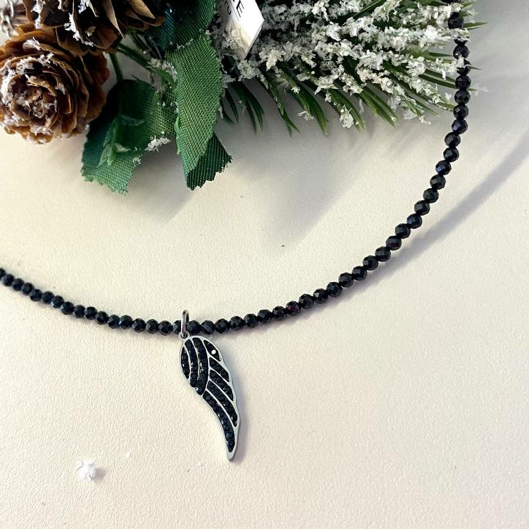 Чокер ELINICE из черной шпинели Freedom