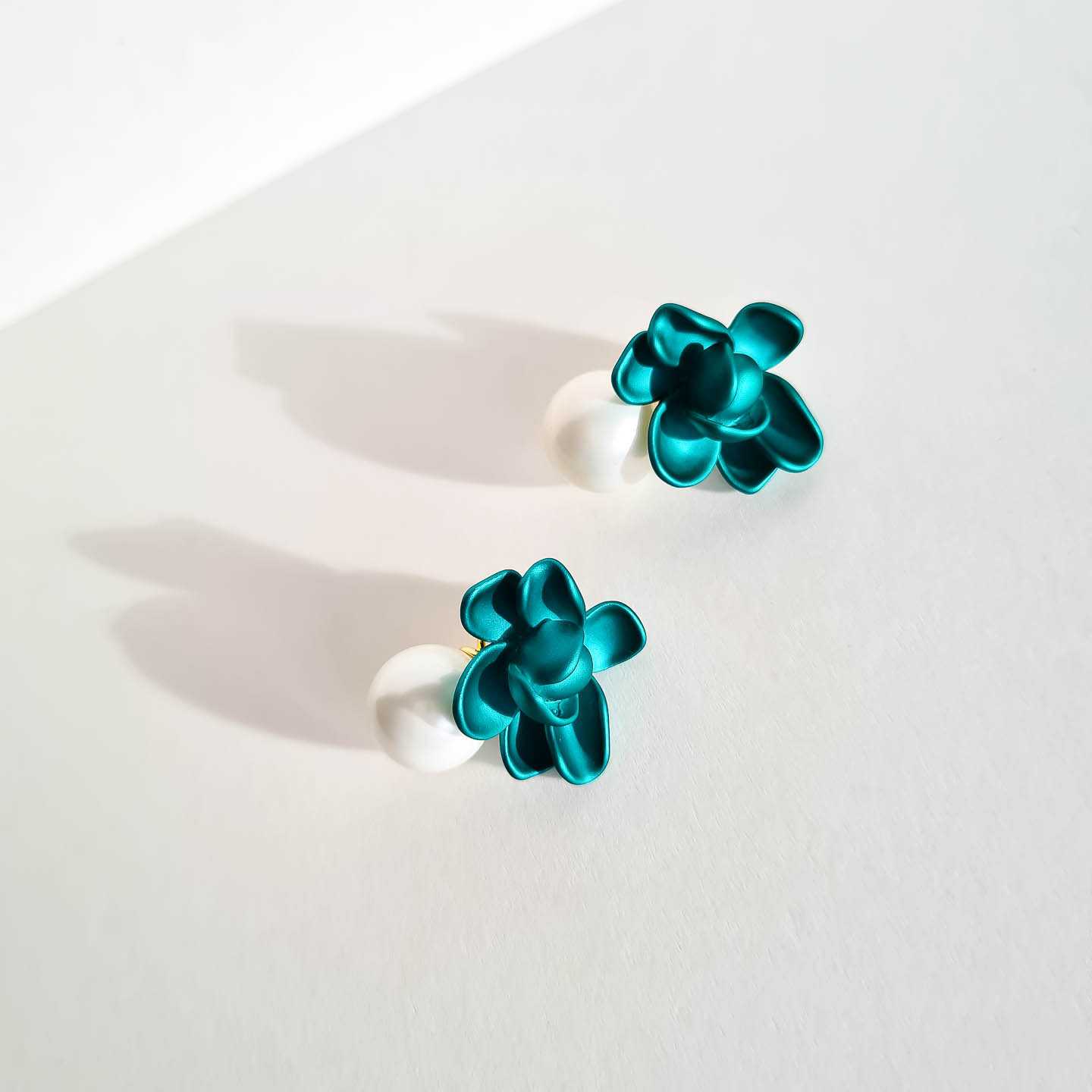 Серьги NUANCE бирюзовые цветы со съёмной жемчужиной