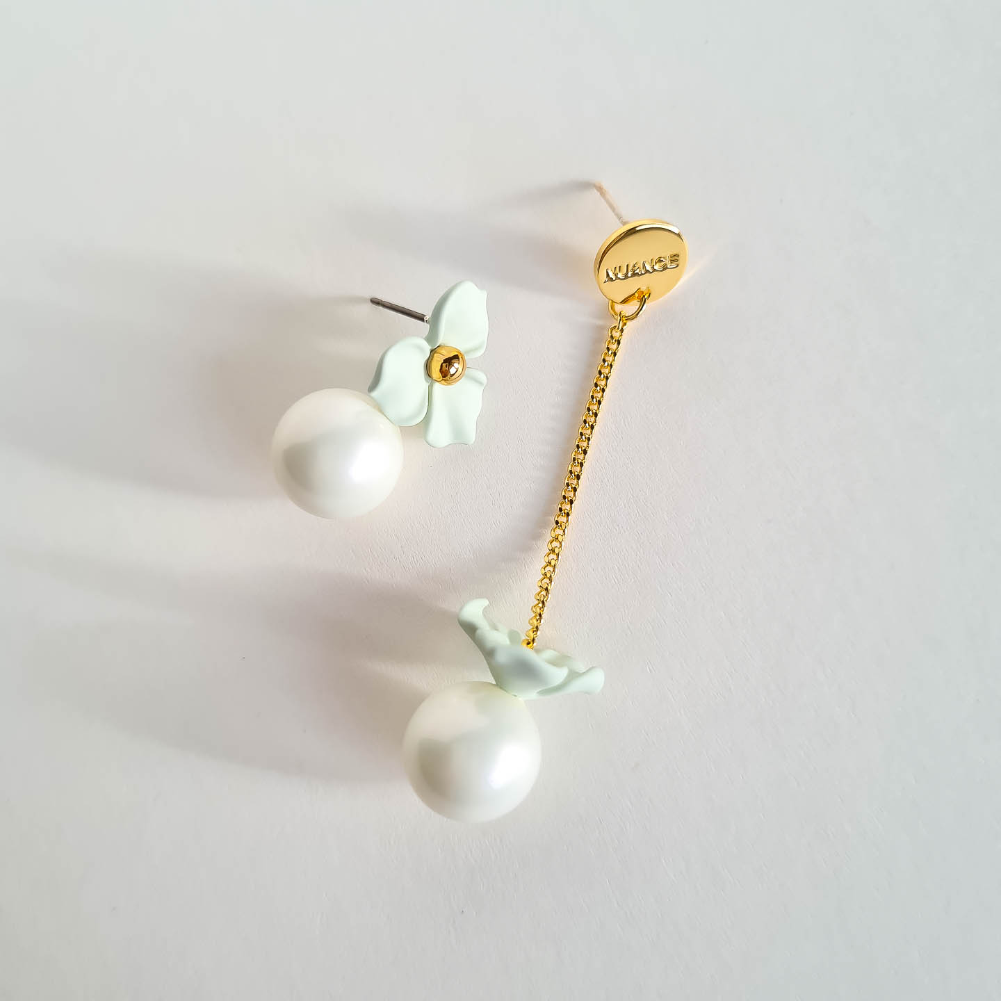 Серьги NUANCE мятные цветочки с жемчужинками