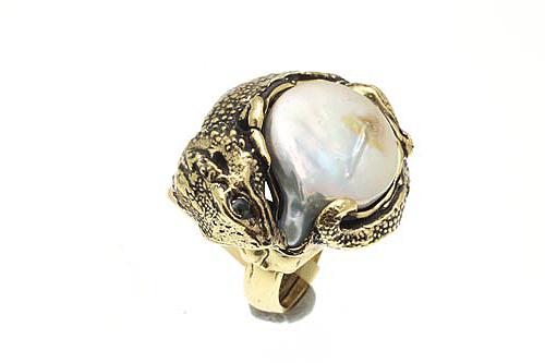 Кольцо с барочным жемчугом ALCOZER & J A88RR23