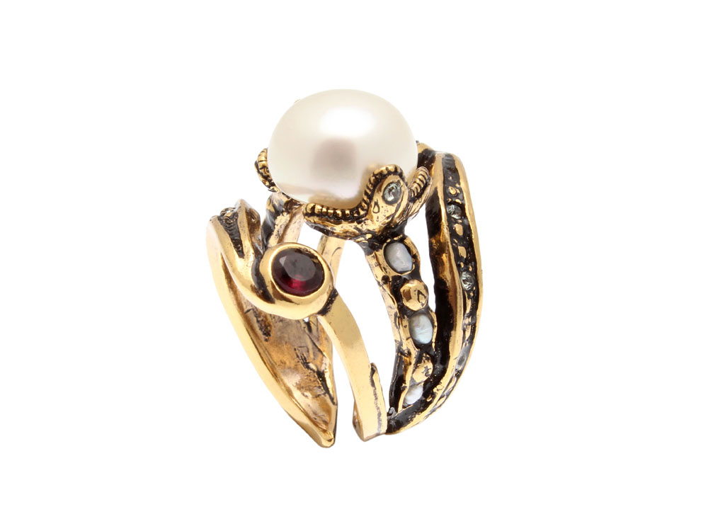 Кольцо c жемчугом, гранатом и Swarovski ALCOZER & J A4441C