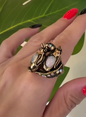 Кольцо Пингвинчики с опалом и Swarovski ALCOZER & J A78XB24