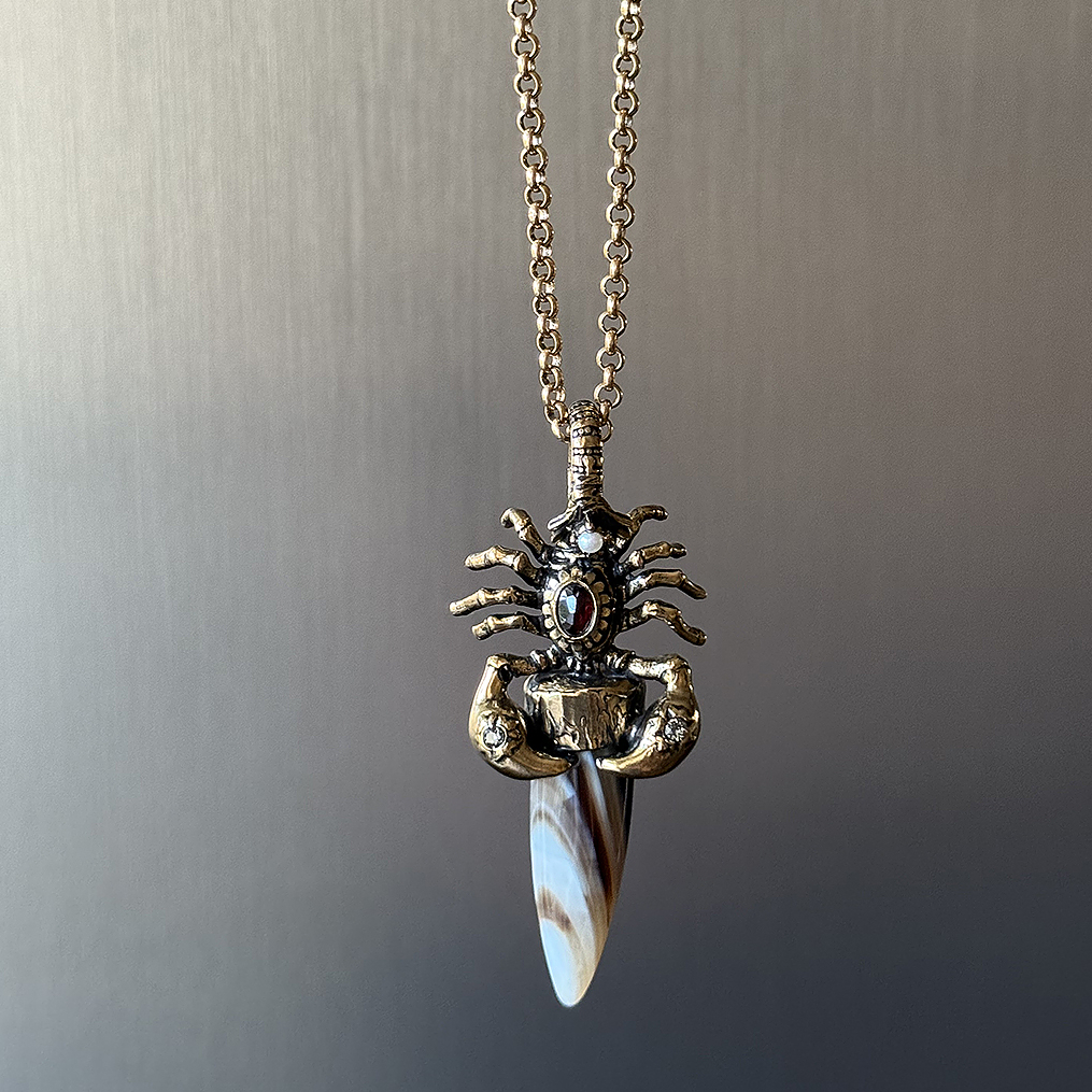 Колье c ботсванским агатом, гранатом, жемчугом и Swarovski ALCOZER & J C88JS24