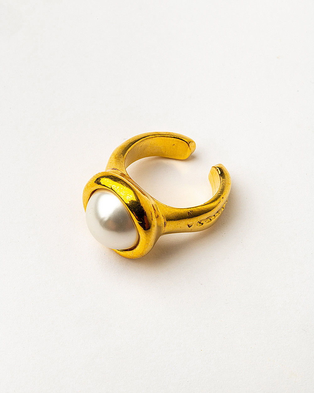 Кольцо Velatti R-111-058 с жемчугом майорка
