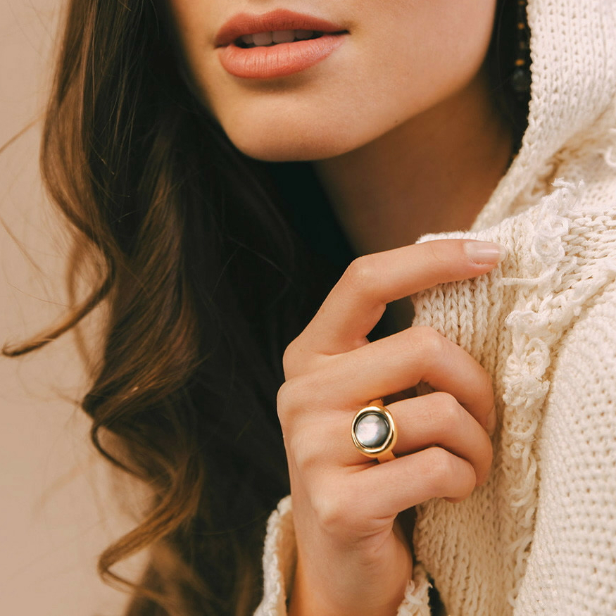 Кольцо Velatti R-111-037 с перламутром