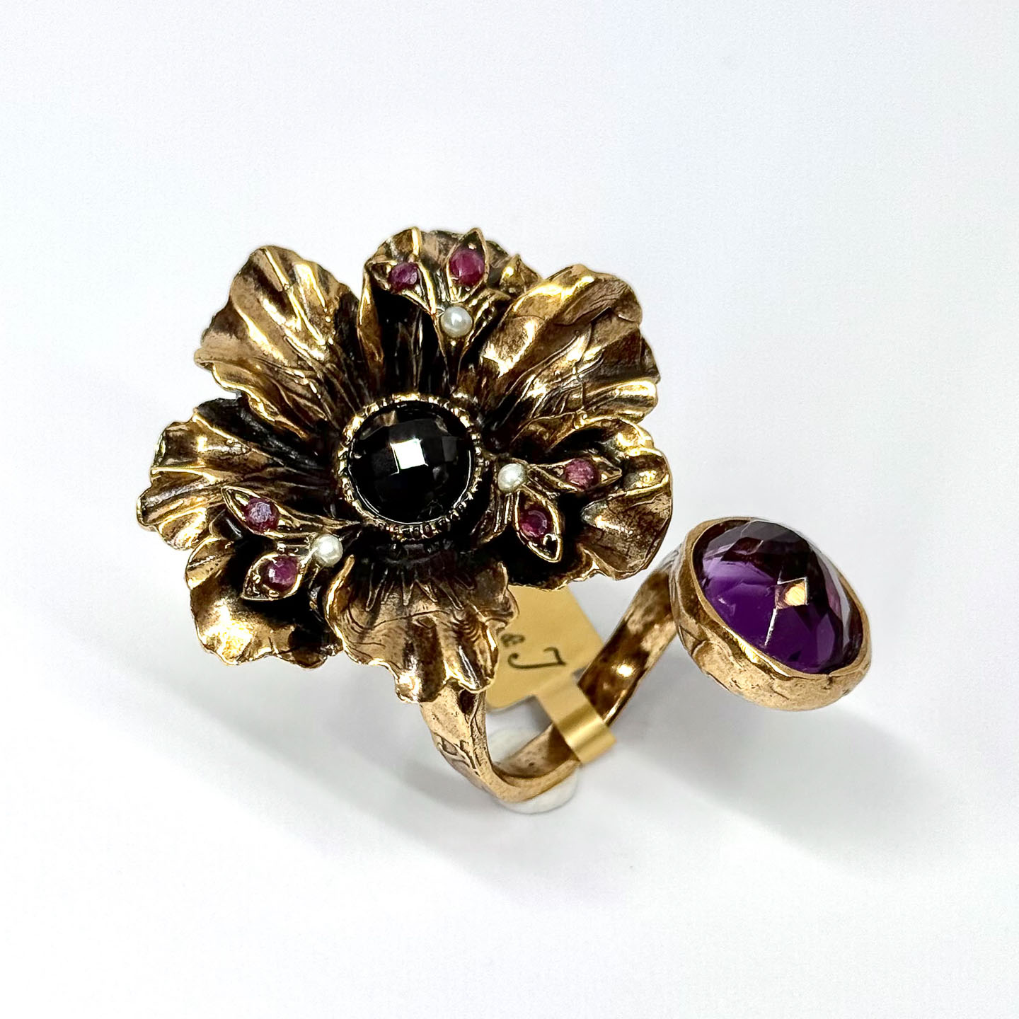 Кольцо с аметистом, шпинелью, гранатом и Swarovski ALCOZER & J A88NE24