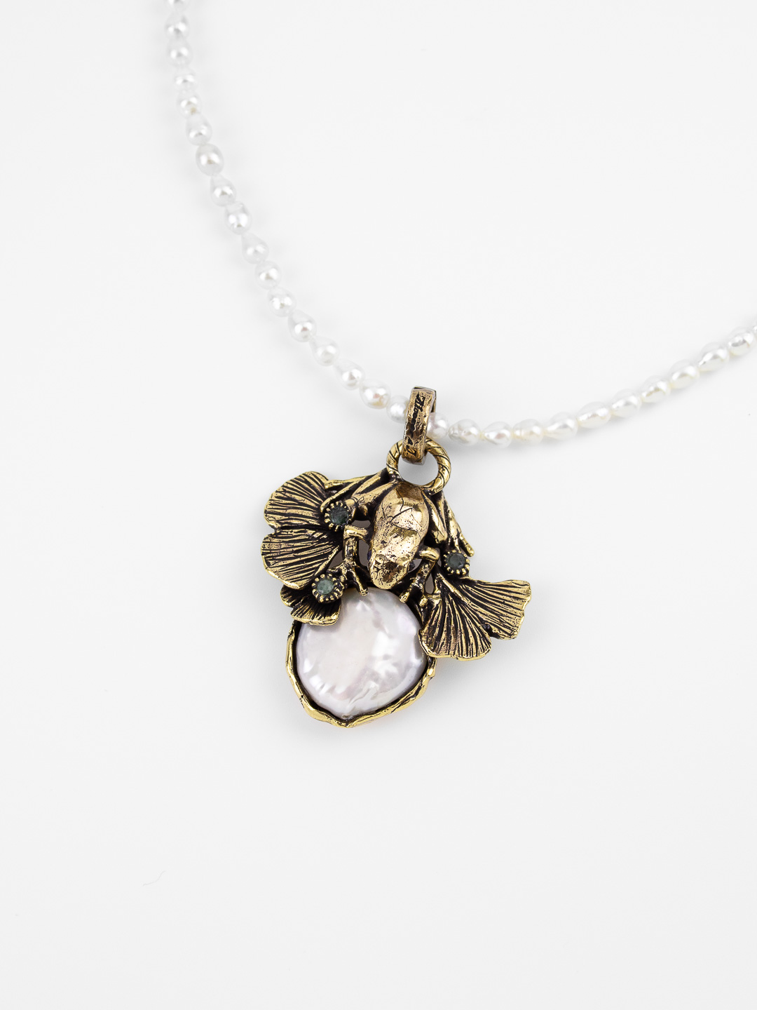 Колье Alcozer & J с жемчугом и изумрудом