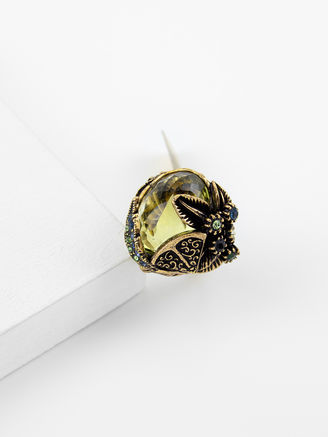 Кольцо ALCOZER & J с празиолитом, сапфиром и Swarovski