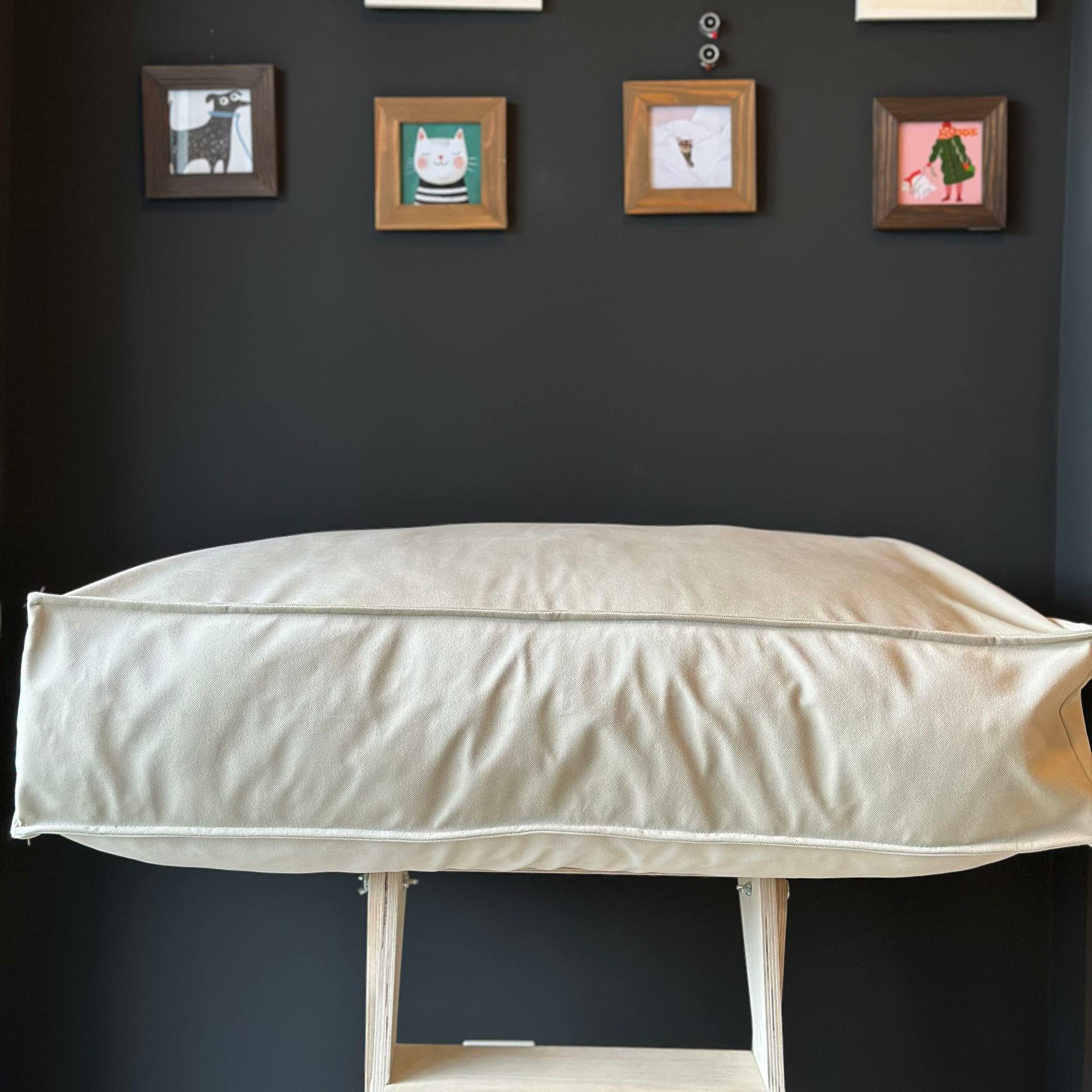 Лежанка Cushion Светло бежевая