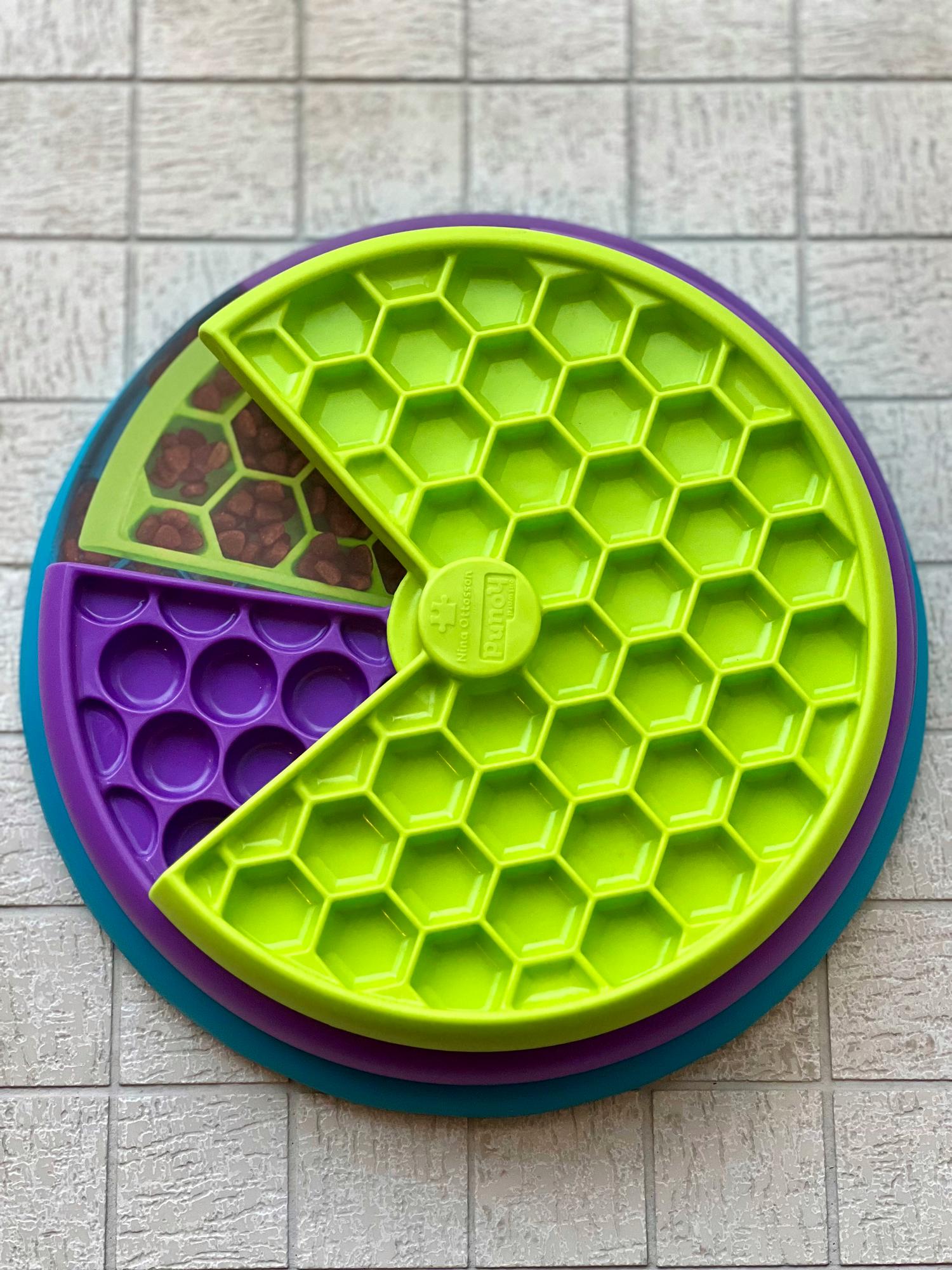 Nina Ottosson Lickin' Layers игра-головоломка для собак 2 уровень сложности (средний), для медленного поедания корма