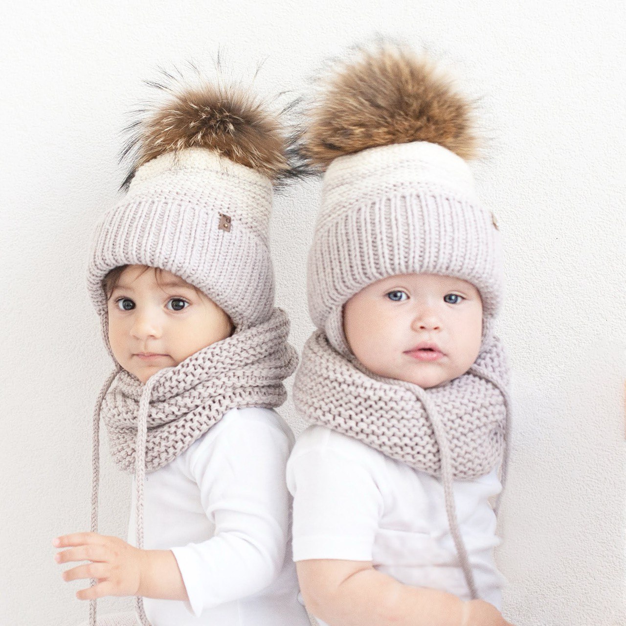 Набор шапка + снуд + варежки