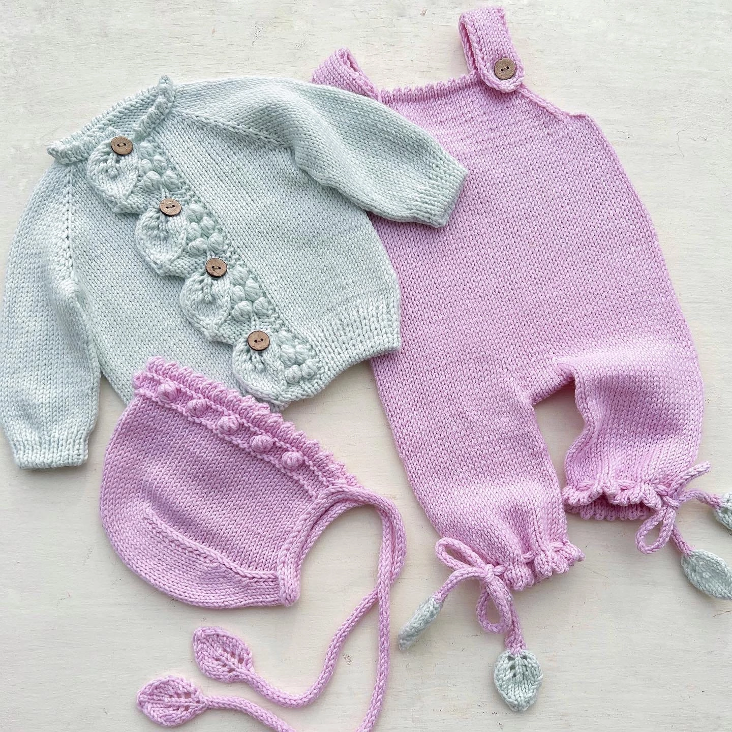 Комплект Листья