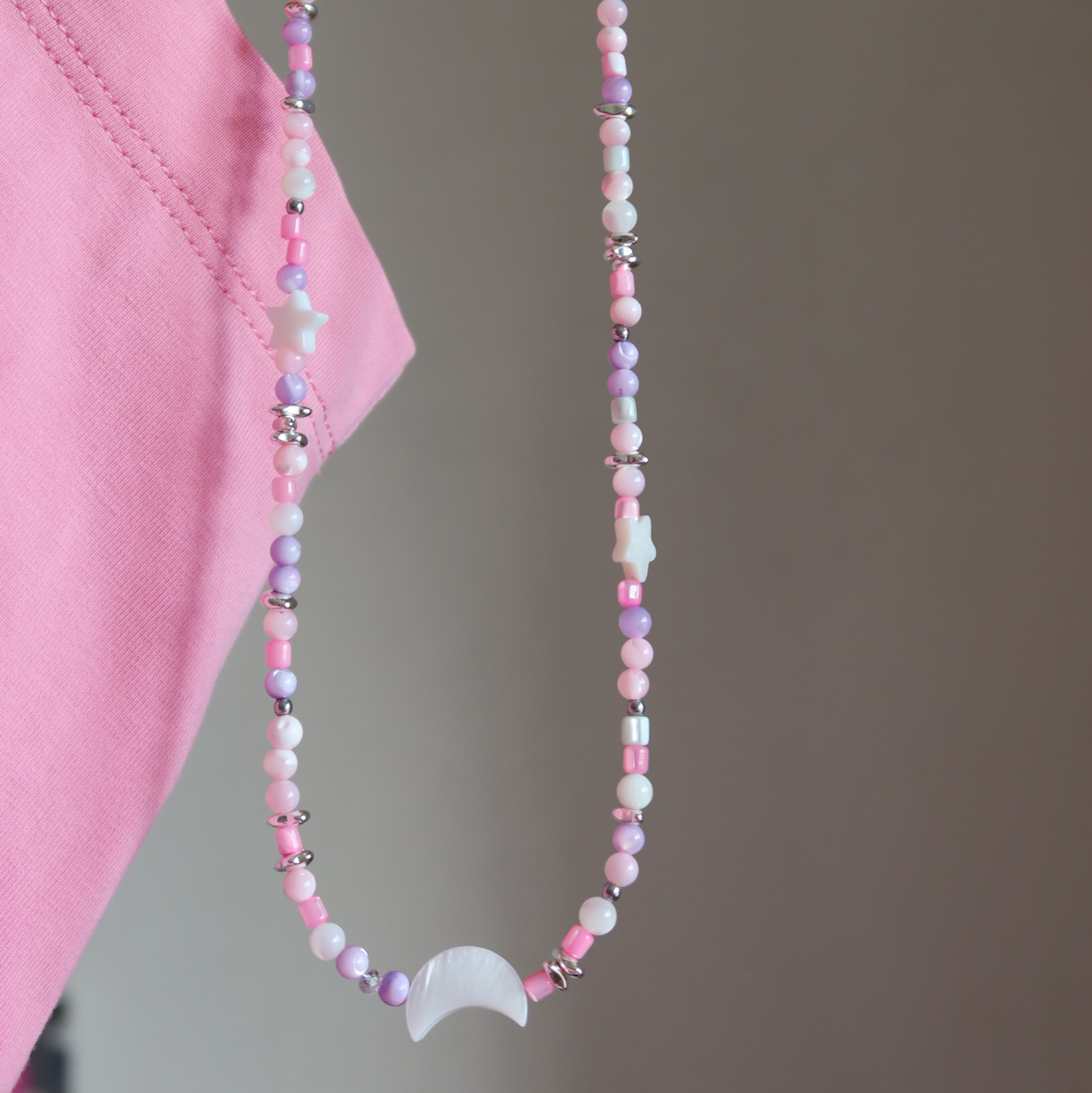 бусики-конфетки из разноцветного перламутра