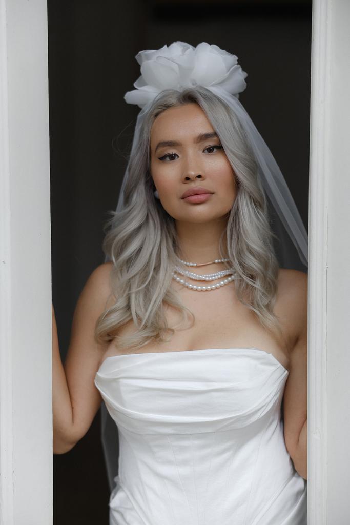 Veil long with  big flower