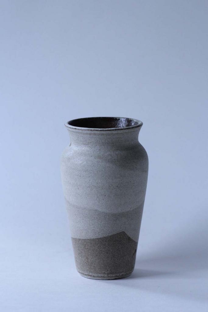 Ваза коричневая 2