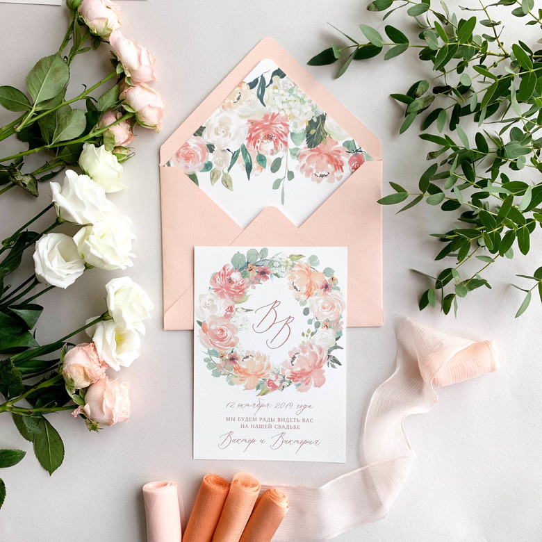 Приглашения на свадьбу: коллекция с персиковыми цветами
