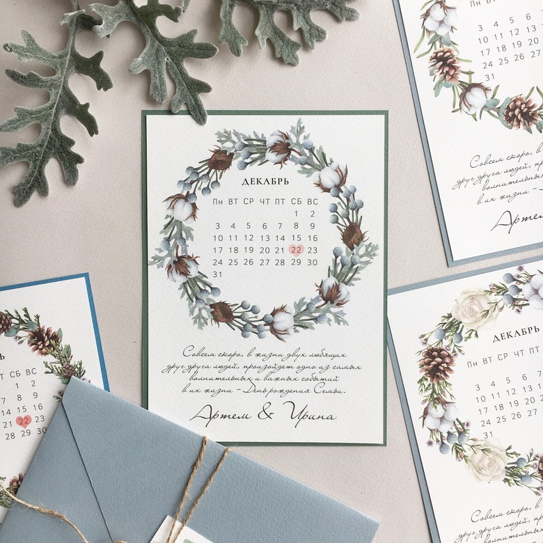 Приглашения на свадьбу с календарём, венком и зимним букетом