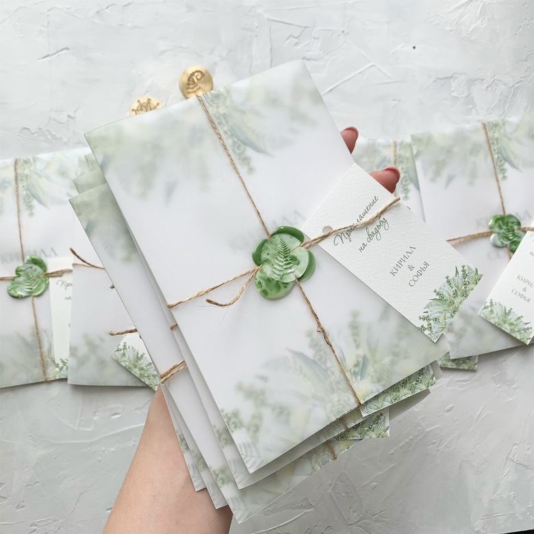 Приглашение на свадьбу с листьями папоротника