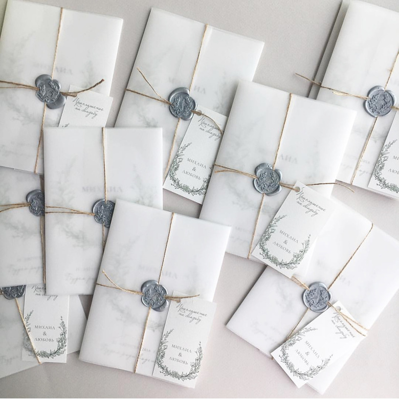 Приглашение на свадьбу с венком