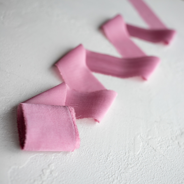 Атласная лента "Дымчатая Орхидея"